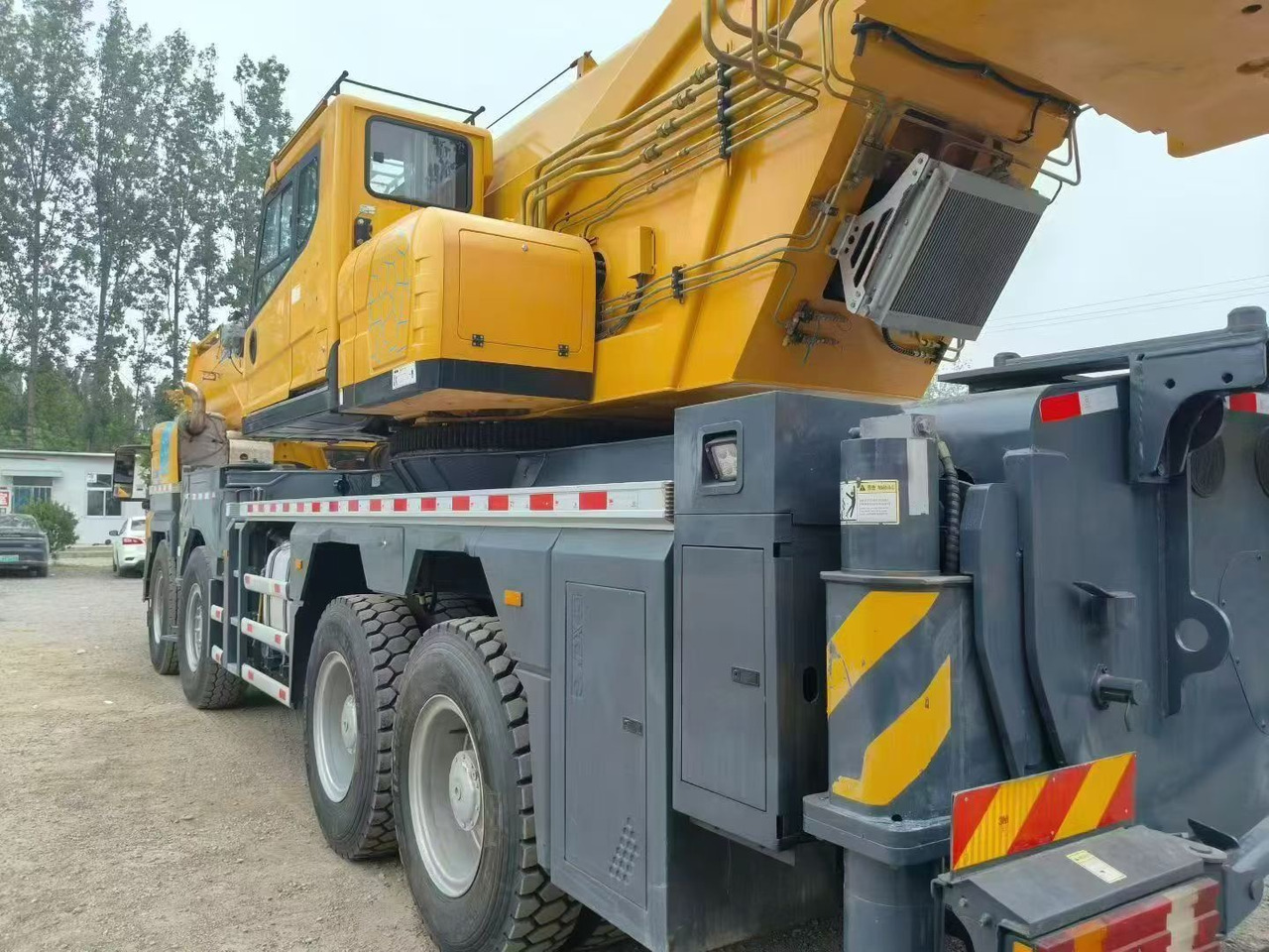 XCMG XCT80L6-1 - Autódaru: 3 kép. XCMG XCT80L6-1 - Autódaru: 3 kép.