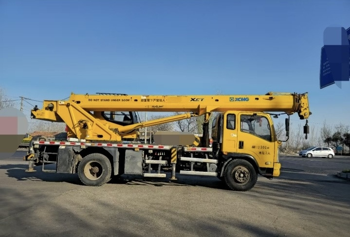 XCMG XCT8L5 - Autódaru: 3 kép. XCMG XCT8L5 - Autódaru: 3 kép.