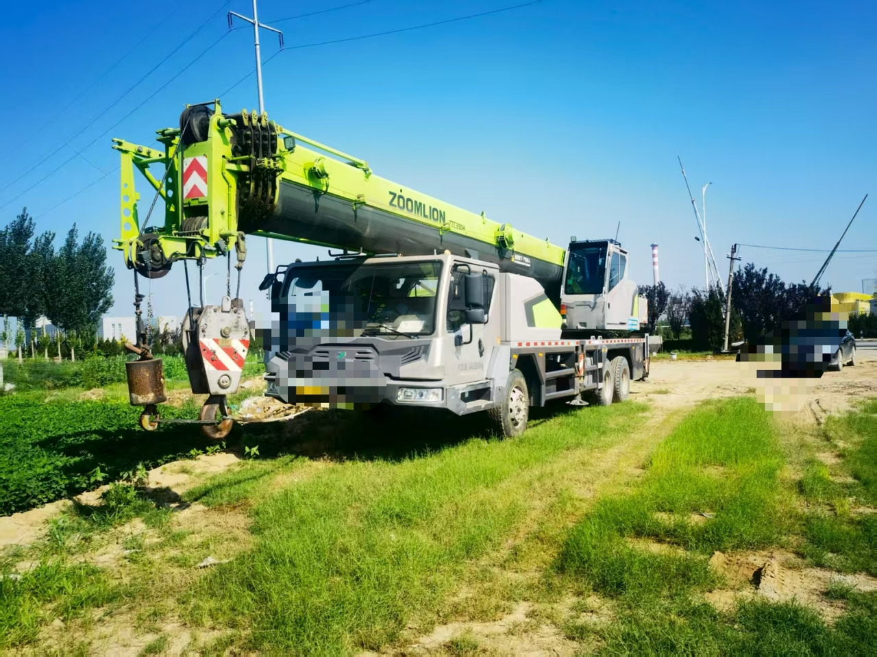 ZOOMLION ZTC300E5 - Autódaru: 1 kép. ZOOMLION ZTC300E5 - Autódaru: 1 kép.