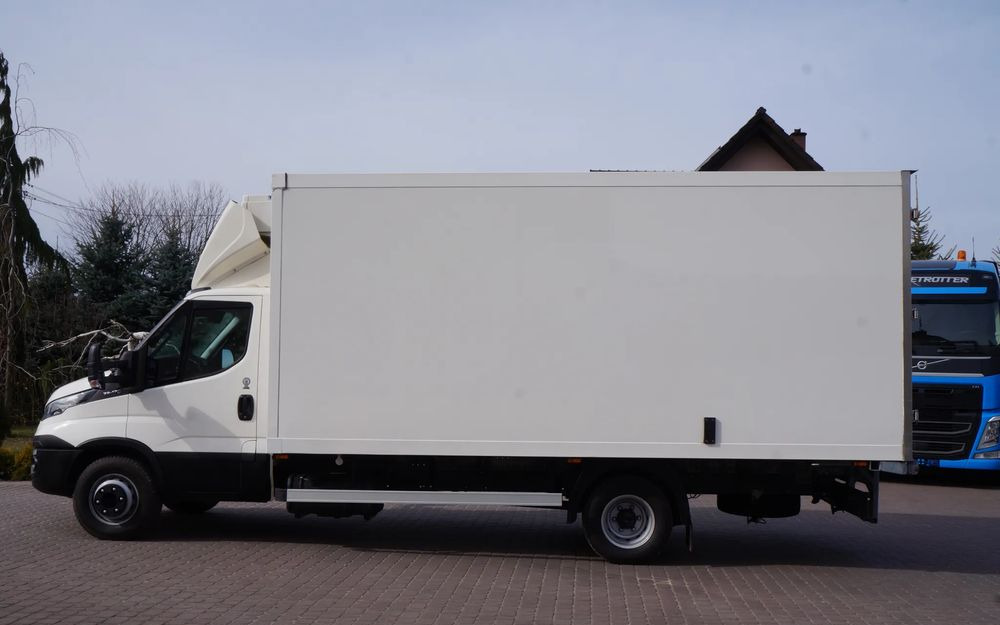 Iveco DAILY 70c17 CHŁODNIA 5 m Thermo king V-500 MAX Wzorowy Stan - Hűtős teherautó: 3 kép. Iveco DAILY 70c17 CHŁODNIA 5 m Thermo king V-500 MAX Wzorowy Stan - Hűtős teherautó: 3 kép.