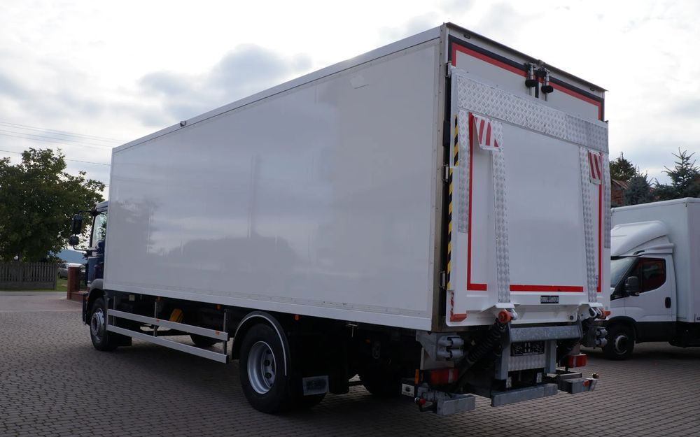 MAN TGM 18.250 EURO 6 CHŁODNIA KONTENER 7.50 m 199 TYS KM - Hűtős teherautó: 4 kép. MAN TGM 18.250 EURO 6 CHŁODNIA KONTENER 7.50 m 199 TYS KM - Hűtős teherautó: 4 kép.
