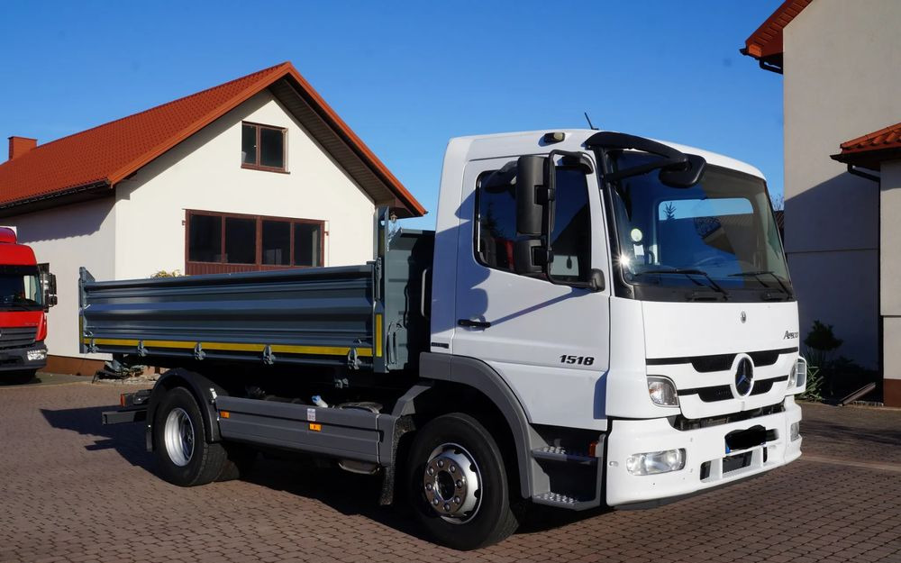 Mercedes-Benz ATEGO 1518 EURO 5 WYWROTKA 3 STRONNA KIPER 1524 - Billenőplatós teherautó: 1 kép. Mercedes-Benz ATEGO 1518 EURO 5 WYWROTKA 3 STRONNA KIPER 1524 - Billenőplatós teherautó: 1 kép.