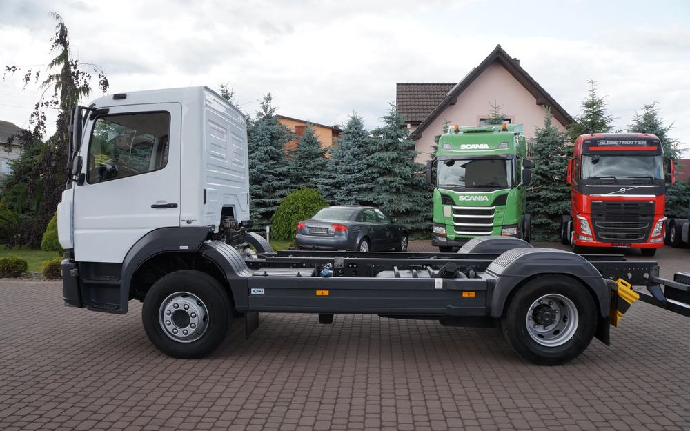 Mercedes-Benz ATEGO 1621 EURO 6 MANUAL RAMA DO ZABUDOWY 16.000 KG ATEGO 1623 1624 - Alvaz teherautó: 2 kép. Mercedes-Benz ATEGO 1621 EURO 6 MANUAL RAMA DO ZABUDOWY 16.000 KG ATEGO 1623 1624 - Alvaz teherautó: 2 kép.