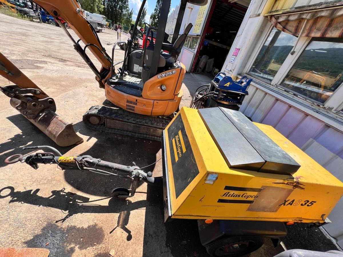 Atlas copco XAS 35 COMPRESSEUR 9BAR SUR REMORQUE (NET DE TVA) - Légkompresszor: 3 kép. Atlas copco XAS 35 COMPRESSEUR 9BAR SUR REMORQUE (NET DE TVA) - Légkompresszor: 3 kép.