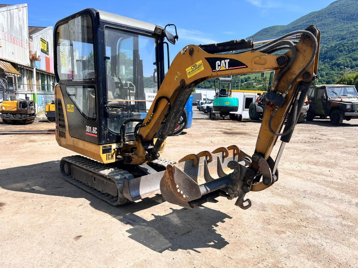 Caterpillar 301.6C MINIPELLE 1,7T (NET DE TVA) - Minikotró: 5 kép. Caterpillar 301.6C MINIPELLE 1,7T (NET DE TVA) - Minikotró: 5 kép.