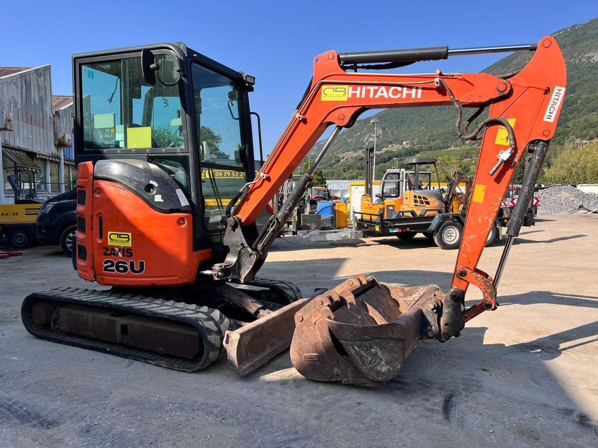 Hitachi ZX26U-5A MINI PELLE 2,7T - Minikotró: 4 kép. Hitachi ZX26U-5A MINI PELLE 2,7T - Minikotró: 4 kép.