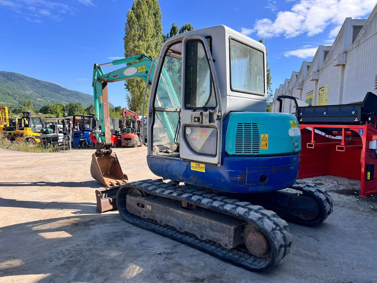 Ihi 40NX MINI-PELLE 4T (NET DE TVA) - Minikotró: 3 kép. Ihi 40NX MINI-PELLE 4T (NET DE TVA) - Minikotró: 3 kép.