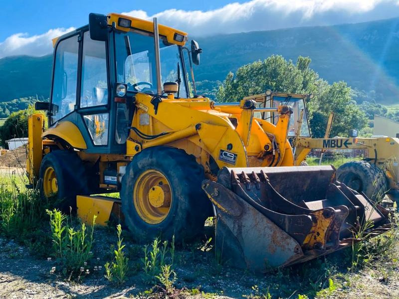 Jcb 2 CX TRACTOPELLE 5,2T (NET DE TVA) - Kotrórakodó: 2 kép. Jcb 2 CX TRACTOPELLE 5,2T (NET DE TVA) - Kotrórakodó: 2 kép.