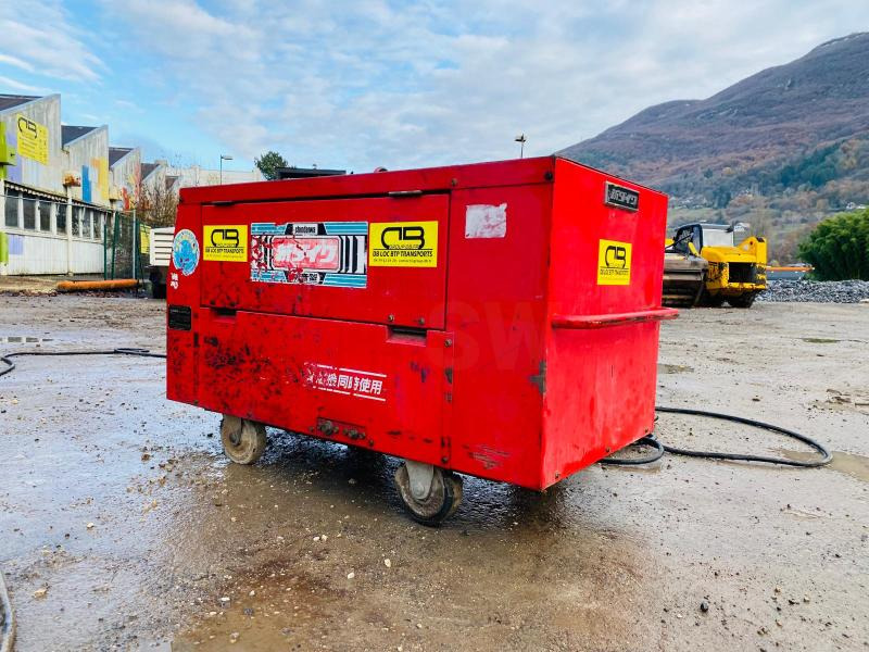 Minikotró KOBELCO Mini pelle électrique SK007: 15 kép. Minikotró KOBELCO Mini pelle électrique SK007: 15 kép.