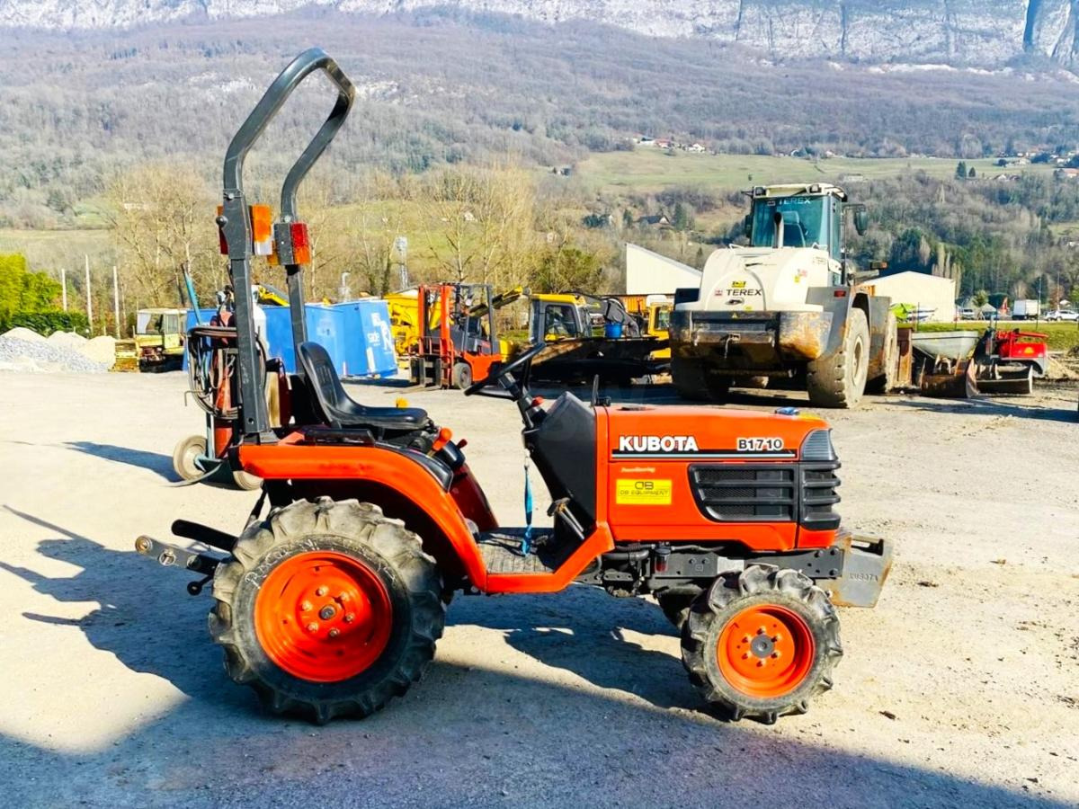 Kistraktor KUBOTA B1710 MINI TRACTEUR AGRICOLE: 6 kép.