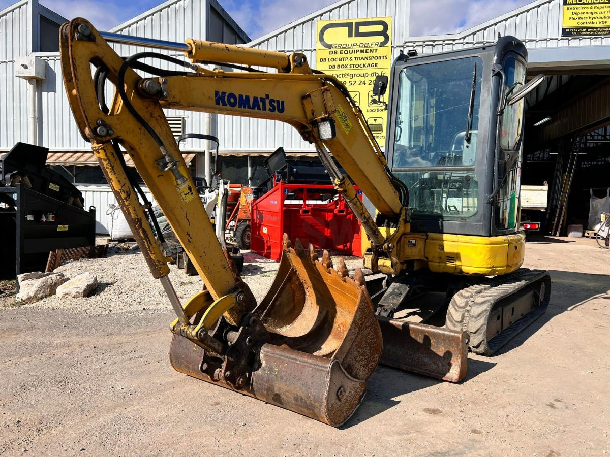 Komatsu PC 30 MR 2 Mini pelle 3,2T - Minikotró: 1 kép. Komatsu PC 30 MR 2 Mini pelle 3,2T - Minikotró: 1 kép.