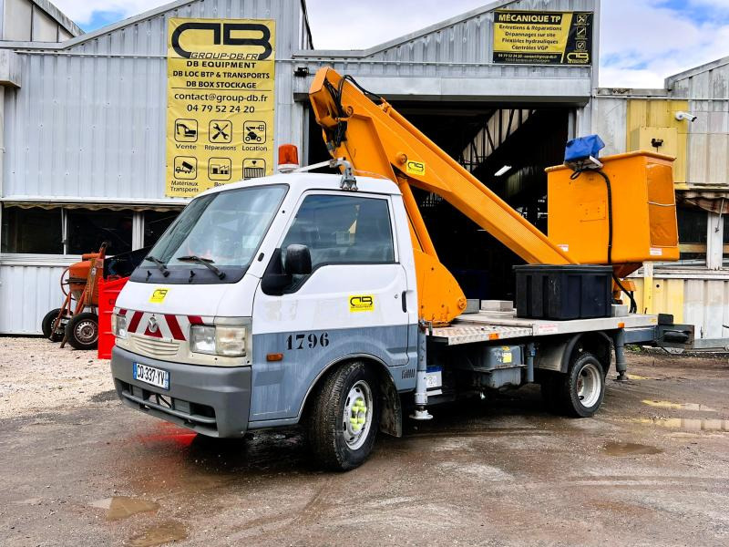 Mazda Bongo Fourgon Nacelle 14,5m - Emelő, Kisteherautó: 1 kép. Mazda Bongo Fourgon Nacelle 14,5m - Emelő, Kisteherautó: 1 kép.