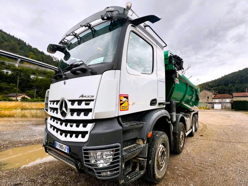 Mercedes Arocs CAMION BENNE 8x4 460cv 11L Euro6 - Billenőplatós teherautó: 4 kép. Mercedes Arocs CAMION BENNE 8x4 460cv 11L Euro6 - Billenőplatós teherautó: 4 kép.