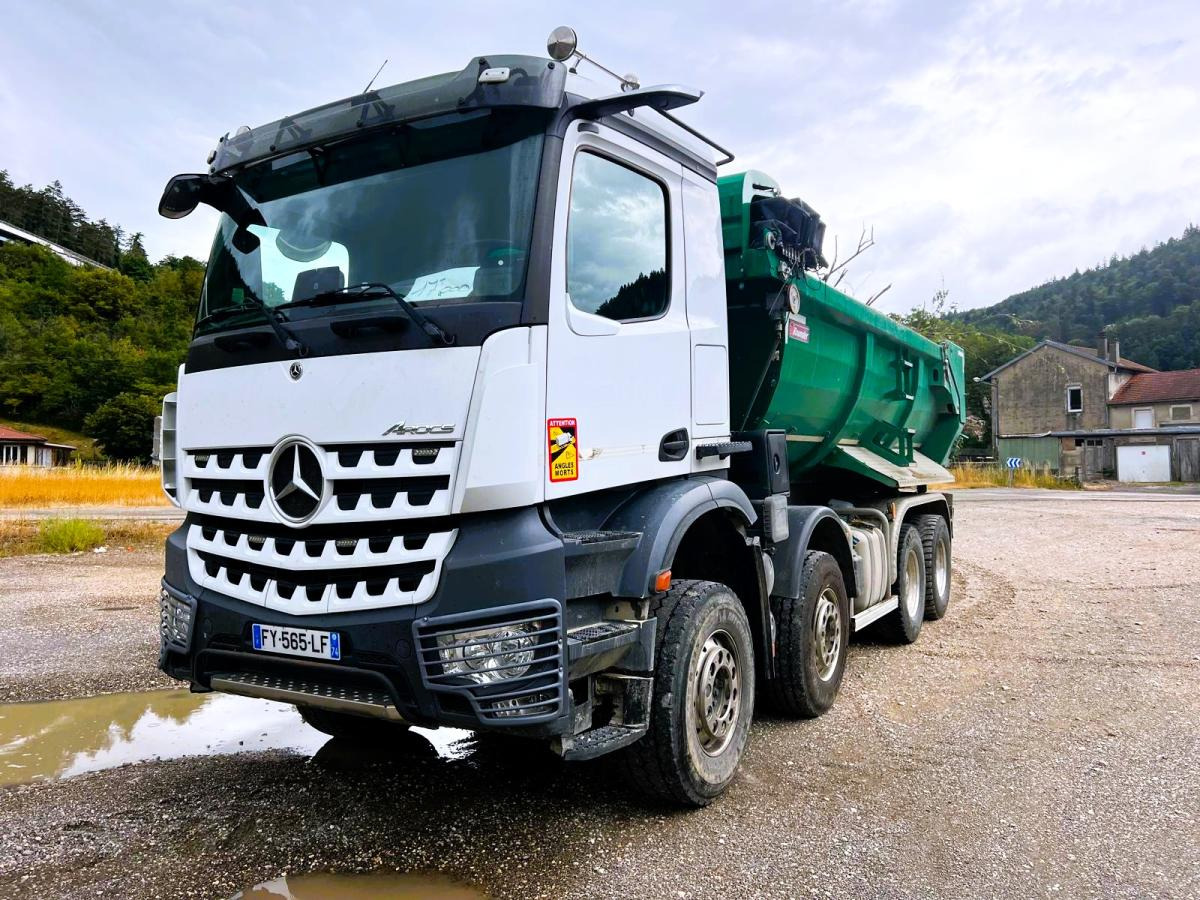 Mercedes Arocs CAMION BENNE 8x4 460cv 11L Euro6 - Billenőplatós teherautó: 1 kép. Mercedes Arocs CAMION BENNE 8x4 460cv 11L Euro6 - Billenőplatós teherautó: 1 kép.