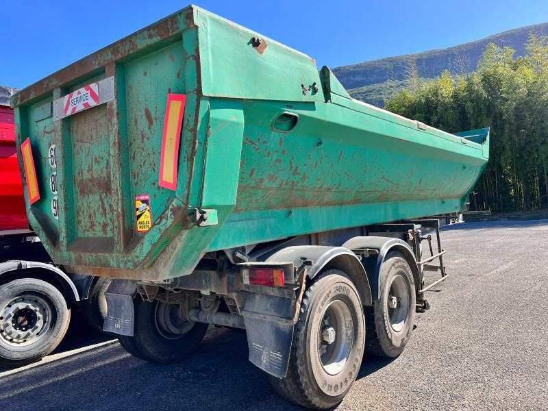 Metaco SD233 - Félpótkocsi billenőplatós: 5 kép. Metaco SD233 - Félpótkocsi billenőplatós: 5 kép.