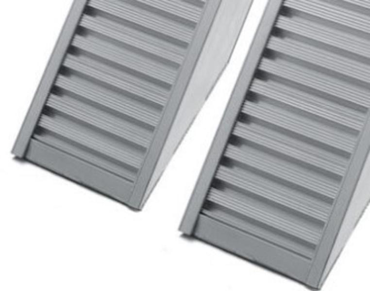 RAMPES ALUMINIUM RAMPE DE CHARGEMENT 1 METRE 7T - Rakodó rámpa: 3 kép. RAMPES ALUMINIUM RAMPE DE CHARGEMENT 1 METRE 7T - Rakodó rámpa: 3 kép.