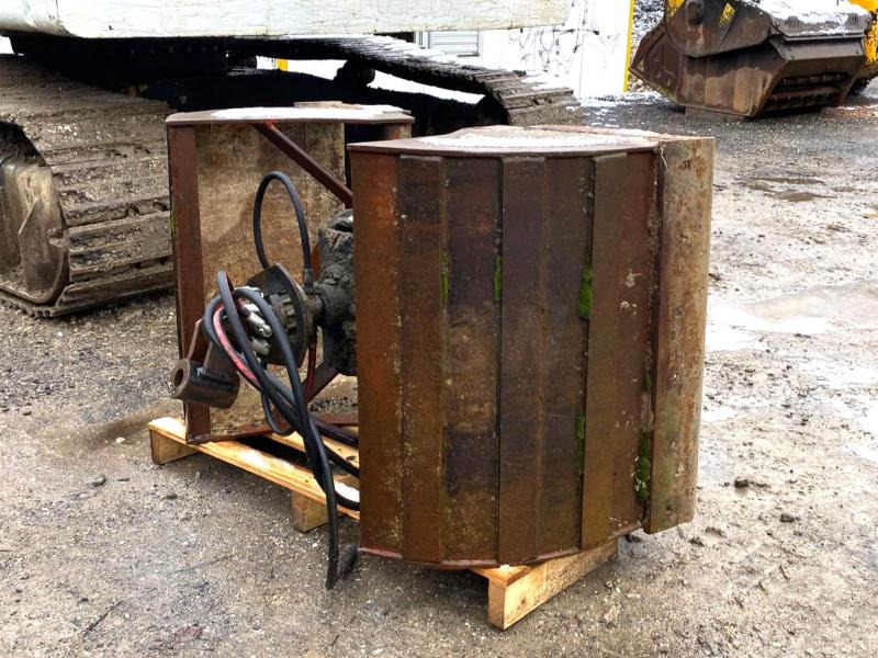 ROZZI R74F400 Benne preneuse avec rotor - Polip kanál: 4 kép. ROZZI R74F400 Benne preneuse avec rotor - Polip kanál: 4 kép.