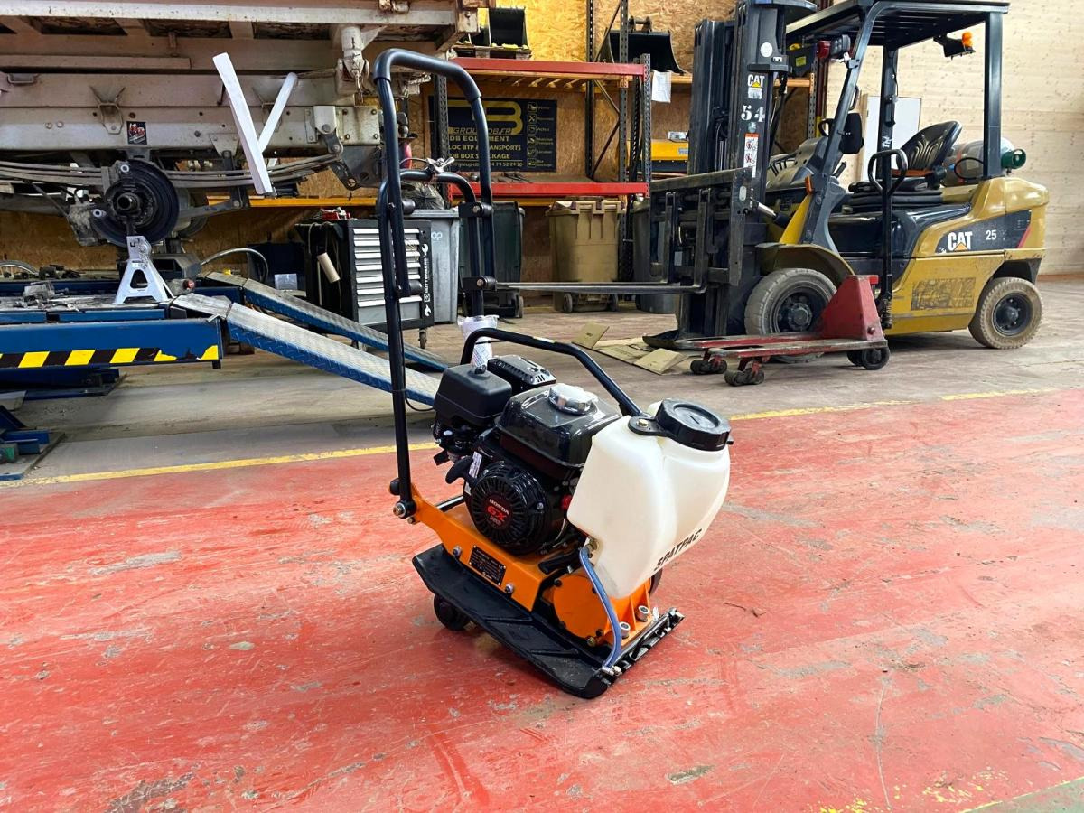 SPATPAC MS65-4U COMPACTEUR À MAIN NEUF - Lapvibrátor: 4 kép. SPATPAC MS65-4U COMPACTEUR À MAIN NEUF - Lapvibrátor: 4 kép.