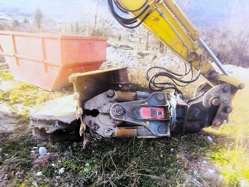 VTN MT10 Croc béton pince de démolition - Roppantó olló - Építőipari gépek: 3 kép. VTN MT10 Croc béton pince de démolition - Roppantó olló - Építőipari gépek: 3 kép.