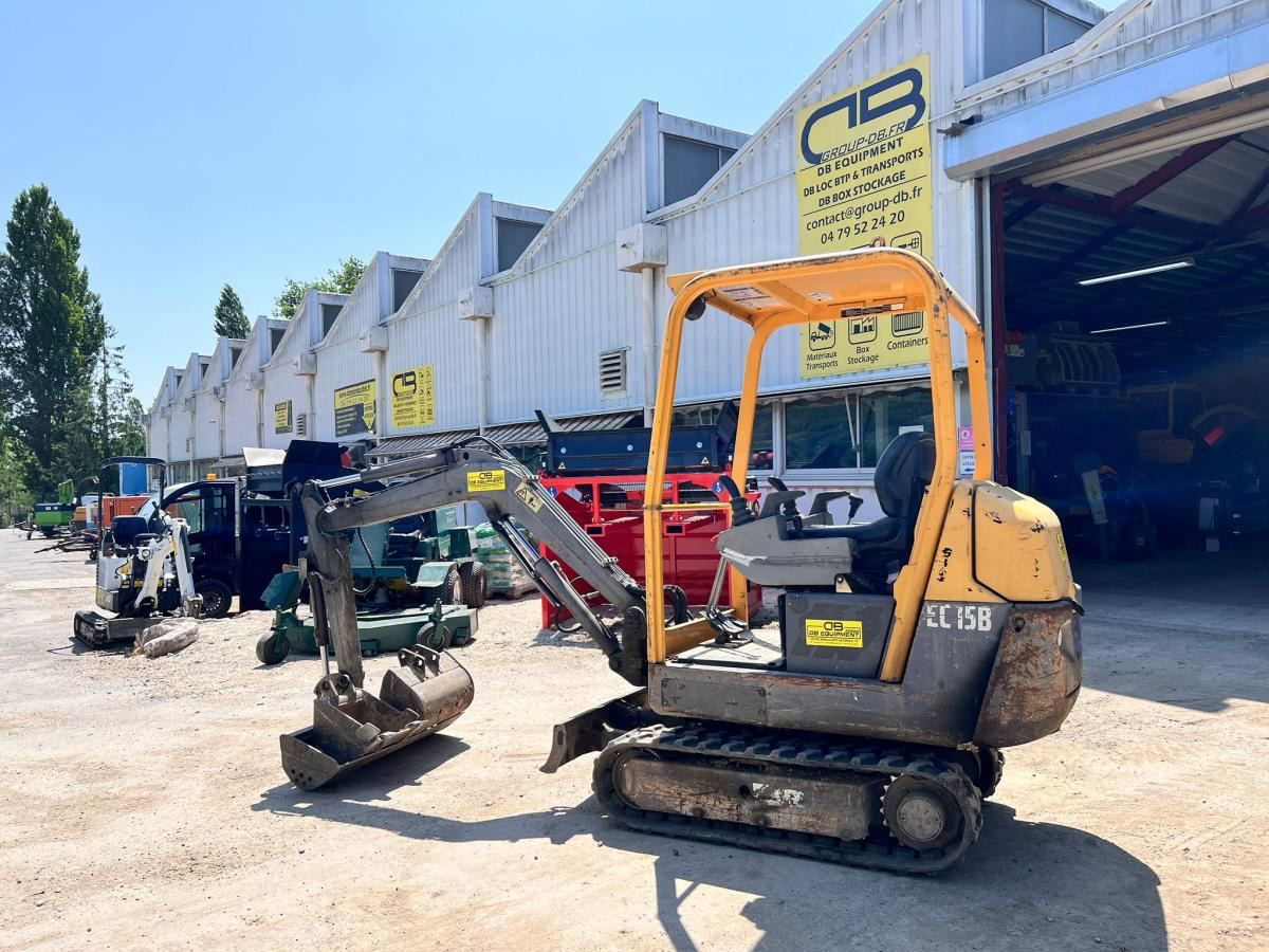 Volvo EC15 B XT MINIPELLE 1,5T - Minikotró: 2 kép. Volvo EC15 B XT MINIPELLE 1,5T - Minikotró: 2 kép.