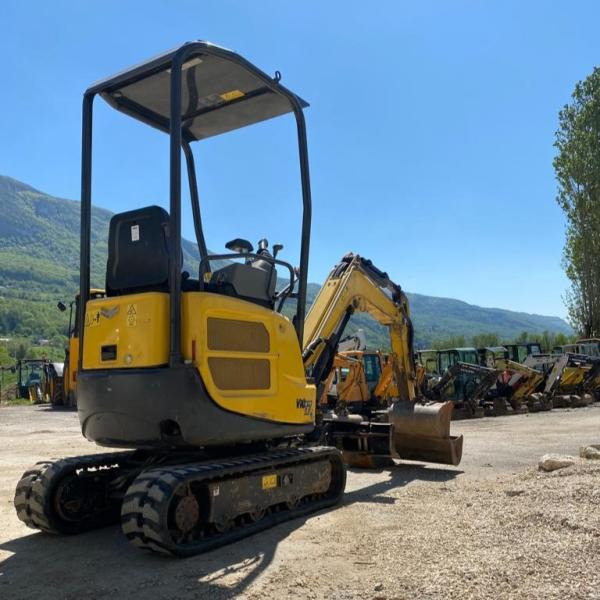 YANMAR Mini pelle VIO17 1.7T - Minikotró: 4 kép. YANMAR Mini pelle VIO17 1.7T - Minikotró: 4 kép.