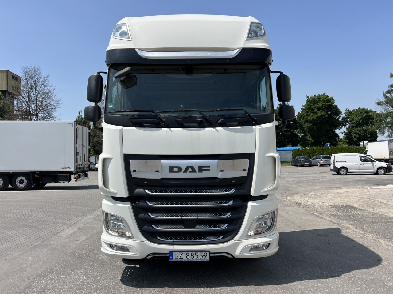 DAF XF 480FT - Nyergesvontató: 2 kép. DAF XF 480FT - Nyergesvontató: 2 kép.