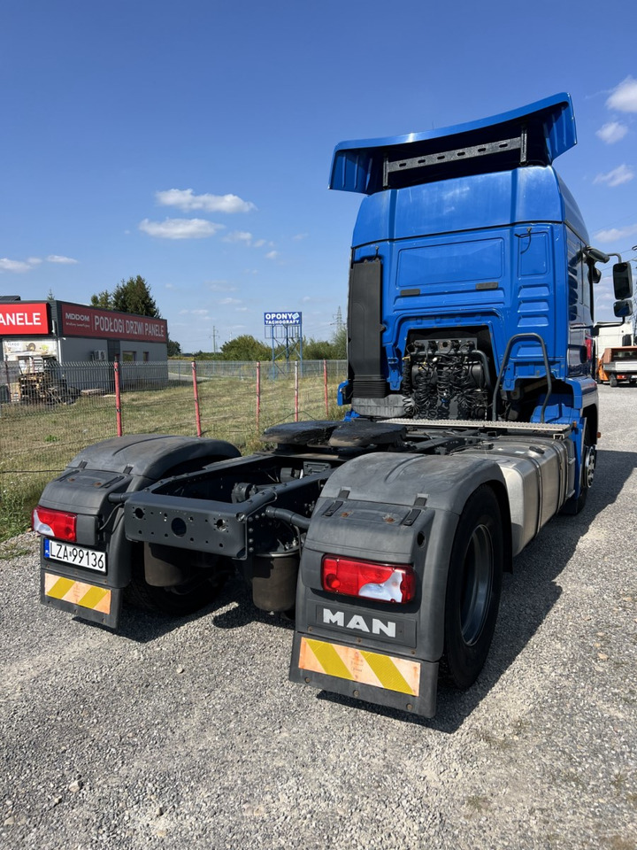 MAN TGA 18.440 - Nyergesvontató: 5 kép. MAN TGA 18.440 - Nyergesvontató: 5 kép.