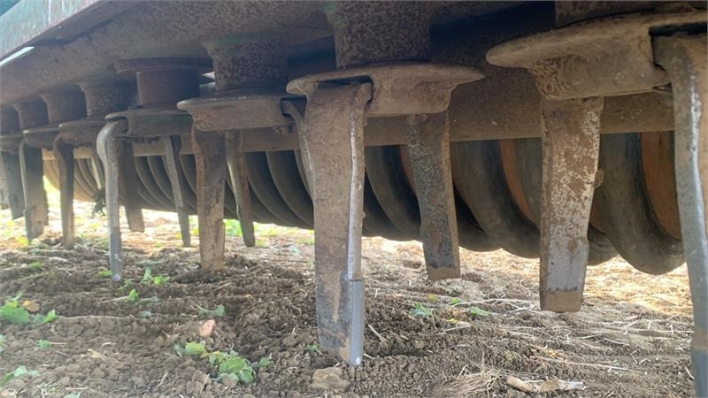 Amazone 4M AD-P 403 Special Disc Combination **Video Below - Kombinált vetőgép: 5 kép. Amazone 4M AD-P 403 Special Disc Combination **Video Below - Kombinált vetőgép: 5 kép.