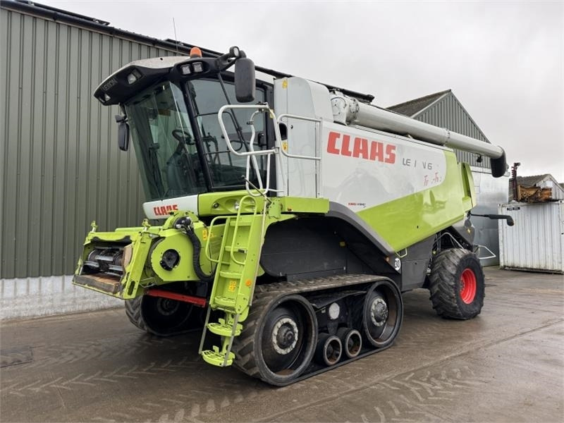Claas Claas Lexion 600TT c/w V1200 Header - Betakarítógép tartozék: 5 kép. Claas Claas Lexion 600TT c/w V1200 Header - Betakarítógép tartozék: 5 kép.