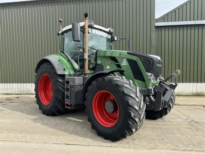 Fendt 828 ECR Vario Profi Plus **Video Below**  - Traktor: 3 kép. Fendt 828 ECR Vario Profi Plus **Video Below**  - Traktor: 3 kép.