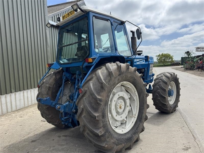 Ford Ford TW-15 - Traktor: 4 kép. Ford Ford TW-15 - Traktor: 4 kép.