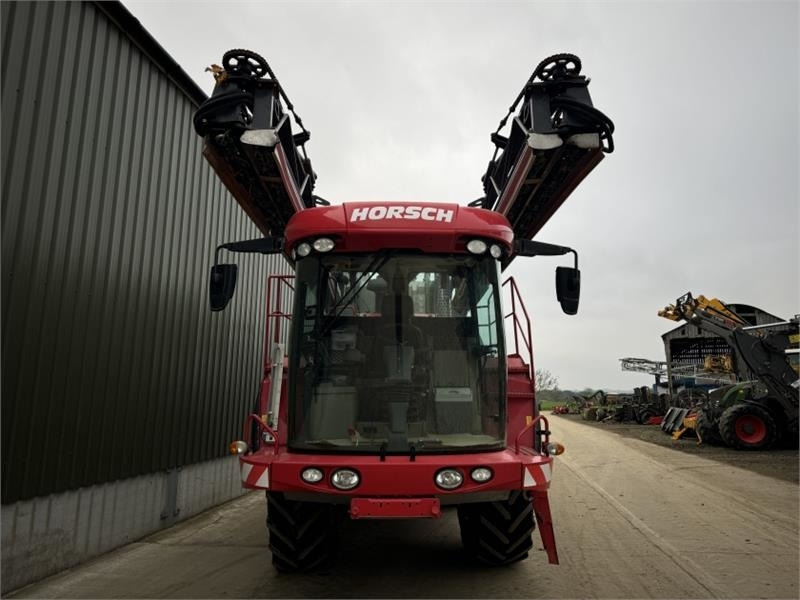 Horsch Leeb PT270 36m 8000L - Függesztett permetező: 2 kép. Horsch Leeb PT270 36m 8000L - Függesztett permetező: 2 kép.