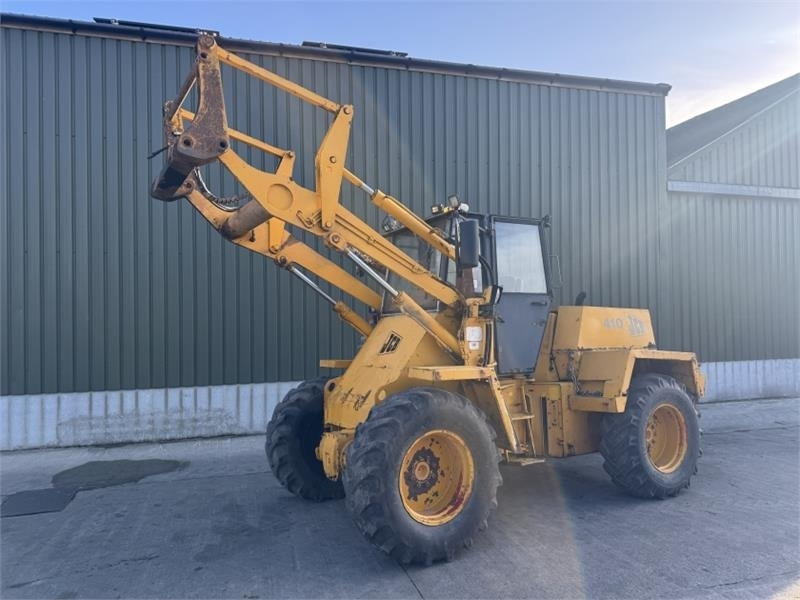 JCB 410 Loading Shovel - Teleszkópos rakodó: 3 kép. JCB 410 Loading Shovel - Teleszkópos rakodó: 3 kép.