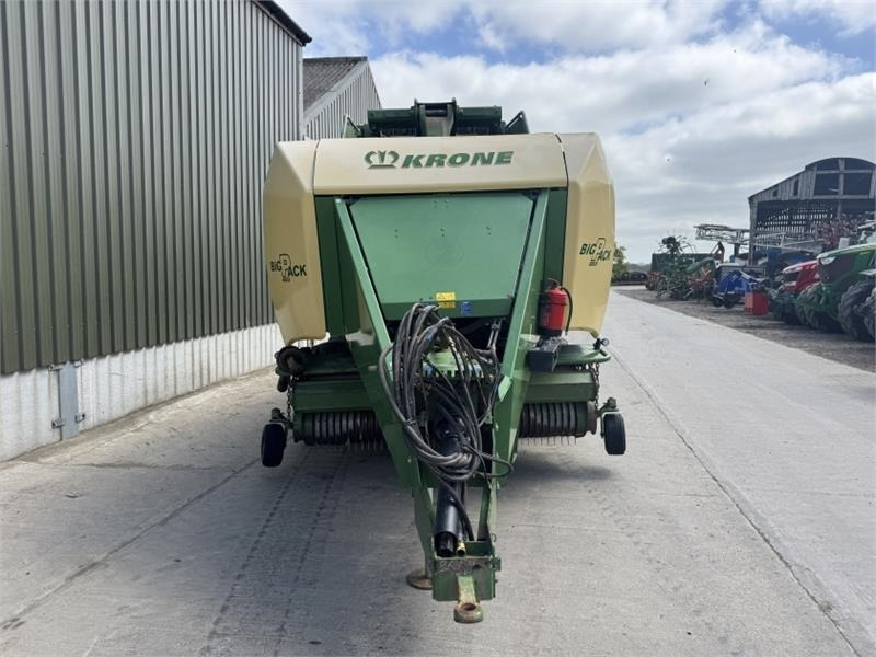 Krone Krone Big Pack 12130 Square Baler - Kocka bálázó: 5 kép. Krone Krone Big Pack 12130 Square Baler - Kocka bálázó: 5 kép.