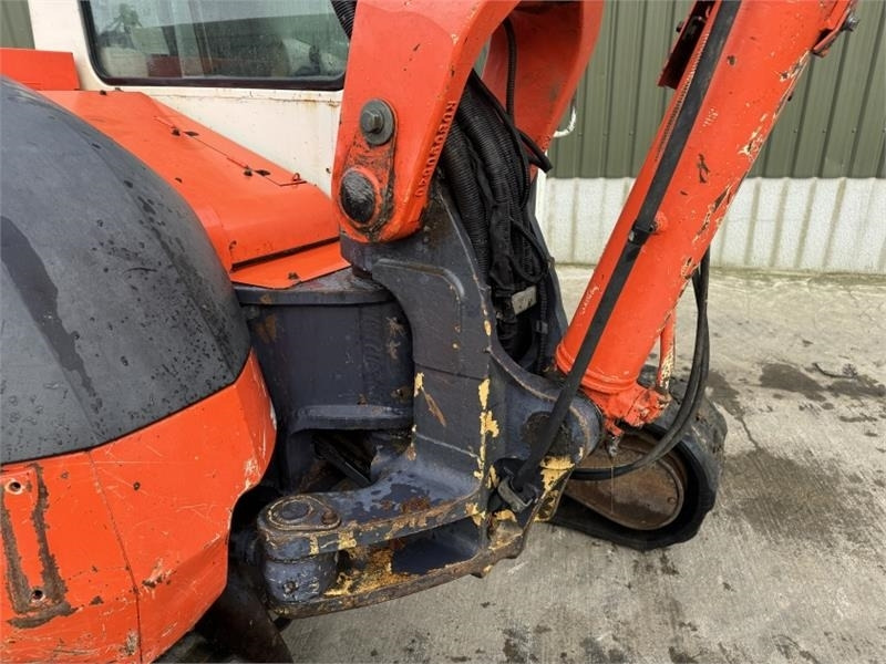 Lánctalpas kotró Kubota Kubota KX080-3 Digger: 16 kép.