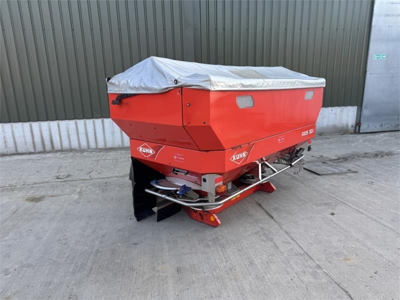 Kuhn Axis 30.1 Fert Spreader - Műtrágyaszóró: 1 kép. Kuhn Axis 30.1 Fert Spreader - Műtrágyaszóró: 1 kép.