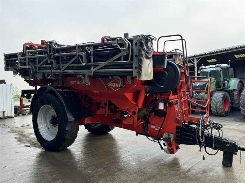 Kuhn Kuhn AGT 6036 Boom Fert Spreader - Műtrágyaszóró: 4 kép. Kuhn Kuhn AGT 6036 Boom Fert Spreader - Műtrágyaszóró: 4 kép.