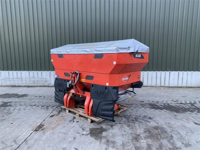 Kuhn Kuhn Axis 40.2 M-EMC Fert Spreader - Műtrágyaszóró: 1 kép. Kuhn Kuhn Axis 40.2 M-EMC Fert Spreader - Műtrágyaszóró: 1 kép.