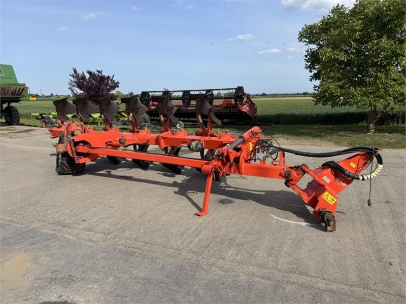 Kuhn Kuhn VT1180M6H 5+1 Semi Mounted Plough - Eke: 1 kép. Kuhn Kuhn VT1180M6H 5+1 Semi Mounted Plough - Eke: 1 kép.