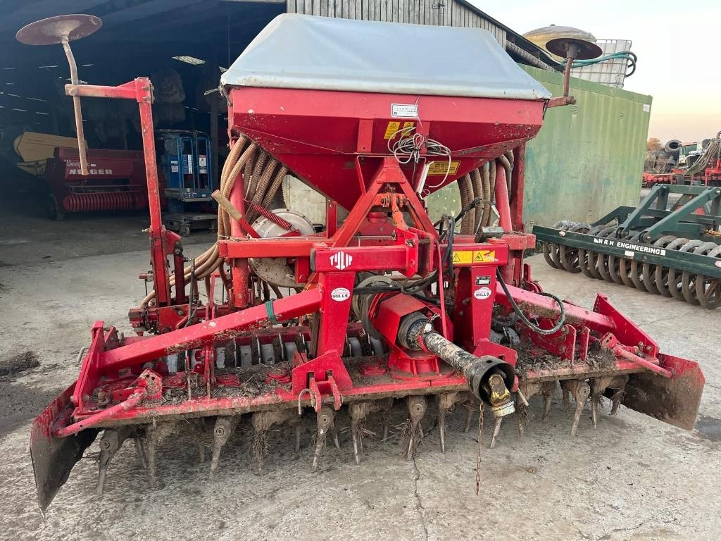 Lely Tulip/Accord 3 Meter Combination - Kombinált vetőgép: 2 kép. Lely Tulip/Accord 3 Meter Combination - Kombinált vetőgép: 2 kép.
