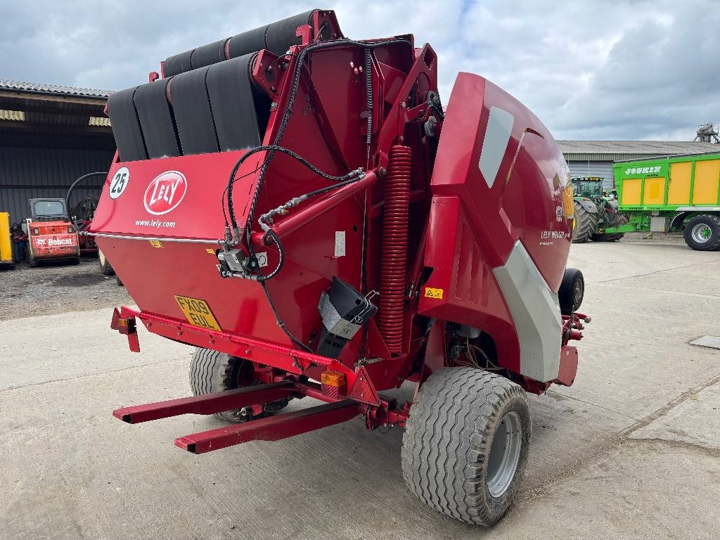 Lely Welger RP445 - Bálázó: 4 kép. Lely Welger RP445 - Bálázó: 4 kép.