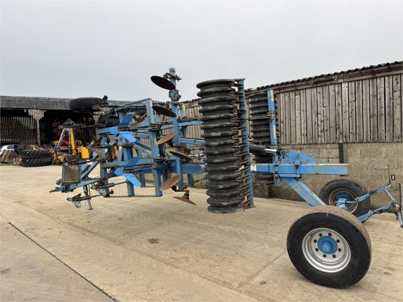 Lemken Thorit 400 Cultivator  - Talajmaró: 2 kép. Lemken Thorit 400 Cultivator  - Talajmaró: 2 kép.