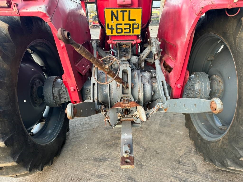 Traktor Massey Ferguson 185: 20 kép.