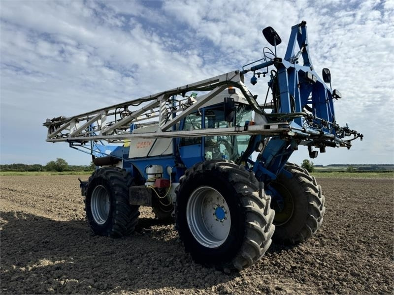 Matrot Matrot M44D 36m Self Propelled Sprayer - Függesztett permetező: 5 kép. Matrot Matrot M44D 36m Self Propelled Sprayer - Függesztett permetező: 5 kép.