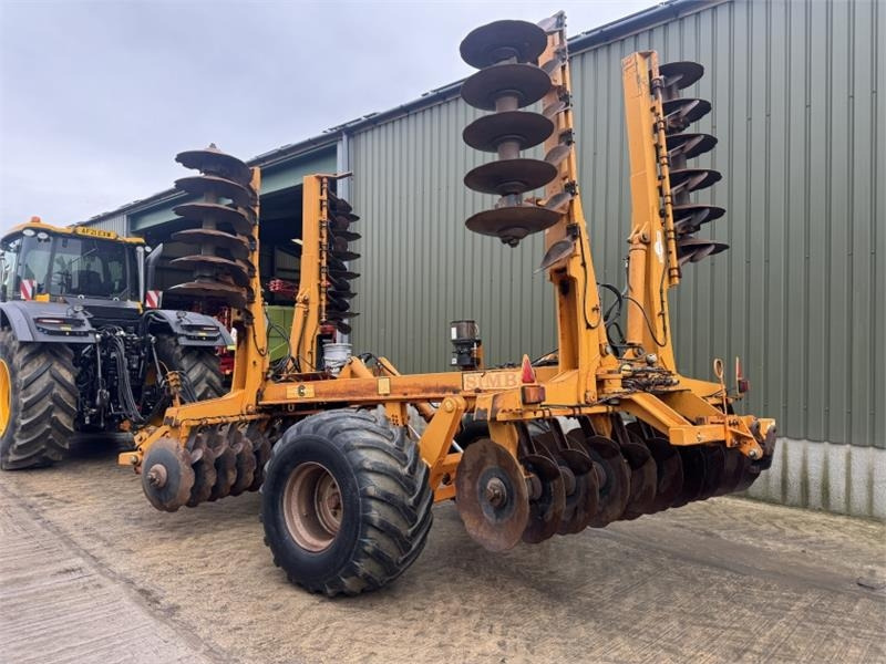 Simba 23c 5.5m Disc Cultivator - Talajmaró: 2 kép. Simba 23c 5.5m Disc Cultivator - Talajmaró: 2 kép.