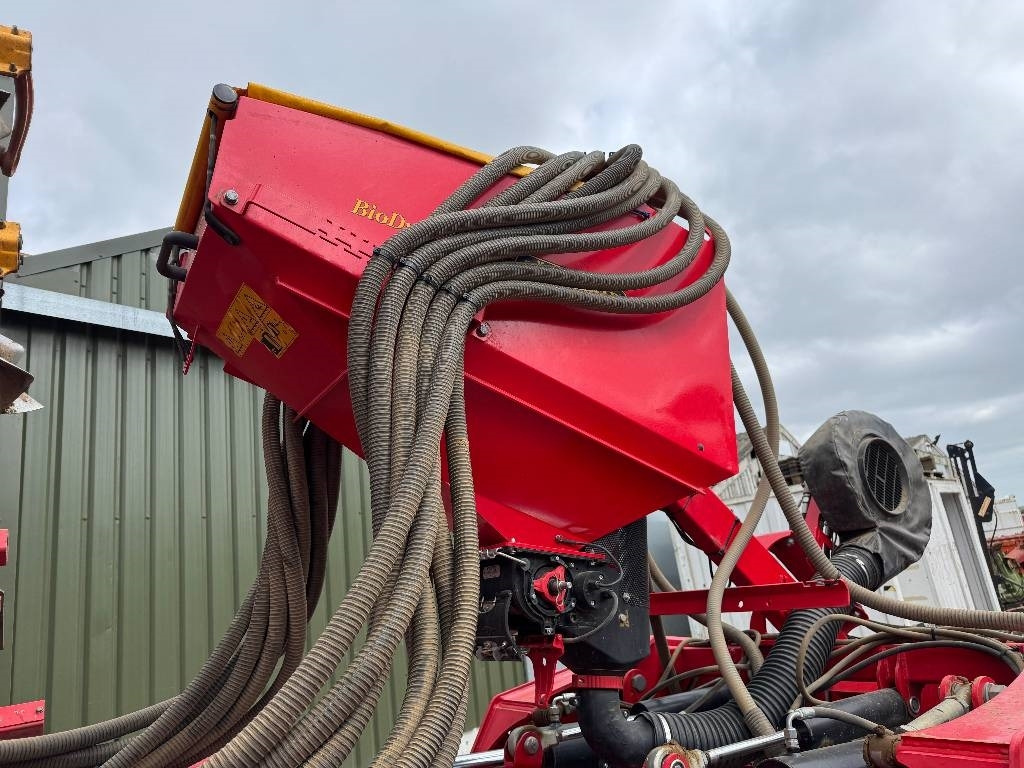 Vaderstad Bio Drill 360 - Szemenkénti vetőgép: 2 kép. Vaderstad Bio Drill 360 - Szemenkénti vetőgép: 2 kép.