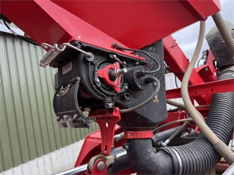Vaderstad Bio Drill 360 - Kombinált vetőgép: 5 kép. Vaderstad Bio Drill 360 - Kombinált vetőgép: 5 kép.