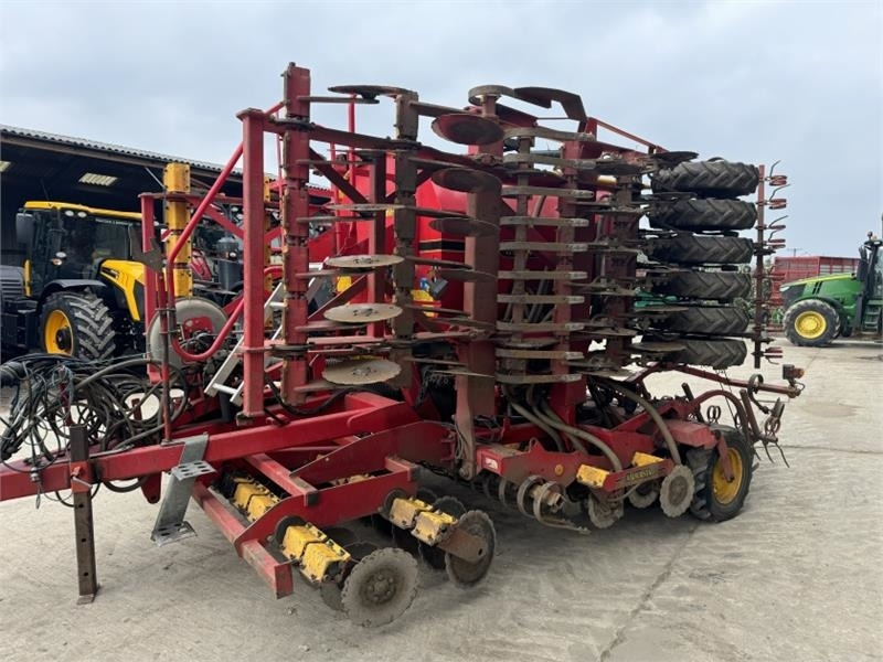 Vaderstad Rapid A600s - Kombinált vetőgép: 5 kép. Vaderstad Rapid A600s - Kombinált vetőgép: 5 kép.