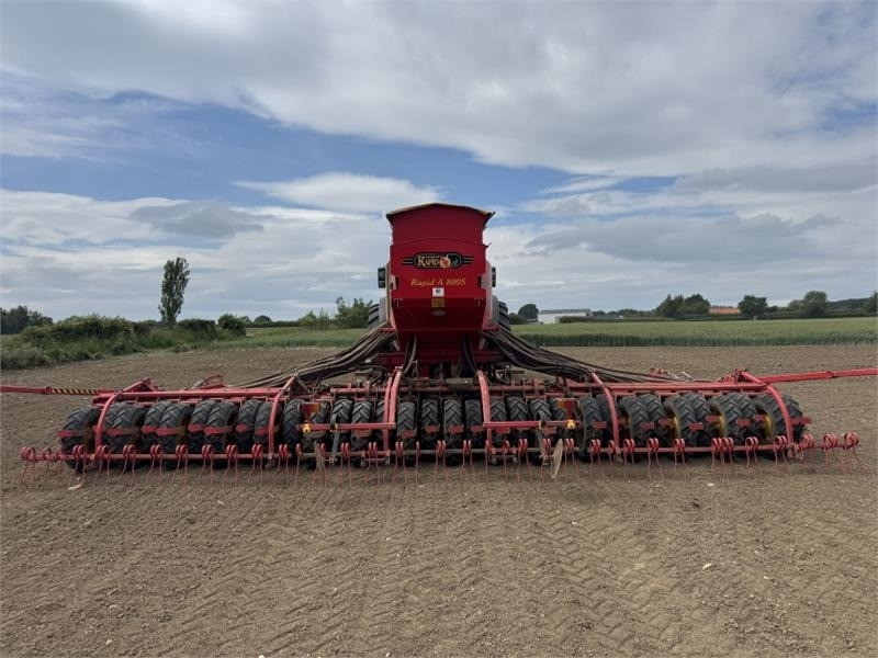 Vaderstad Rapid A800s **Video Below** - Kombinált vetőgép: 3 kép. Vaderstad Rapid A800s **Video Below** - Kombinált vetőgép: 3 kép.