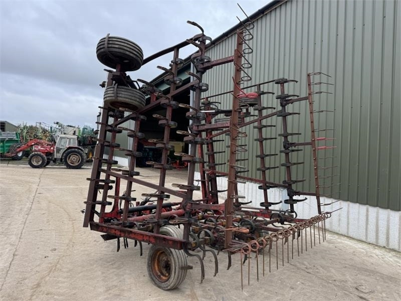 Vaderstad Vaderstad 7m NZ Drag - Talajmaró: 3 kép. Vaderstad Vaderstad 7m NZ Drag - Talajmaró: 3 kép.